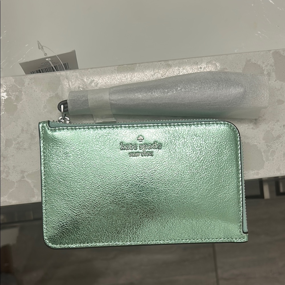 NWT - Kate Spade Small Lucy Wristlet in Seawater